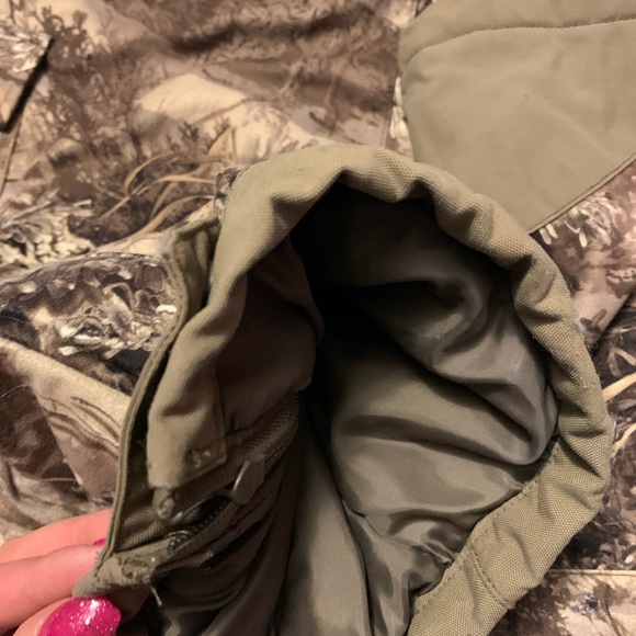 Well insulated youth hunting overalls - Picture 6 of 6